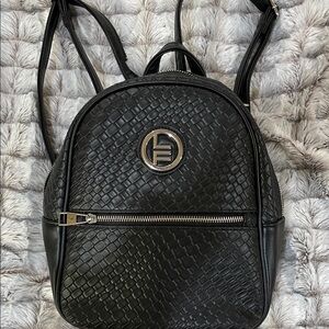 London Fog Black Textured Women's Backpack